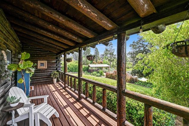 3127 Alta Vista Drive, Fallbrook CA: https://media.crmls.org/mediaz/abe6b65d-5da9-4e72-9066-d229fcc97f05.jpg