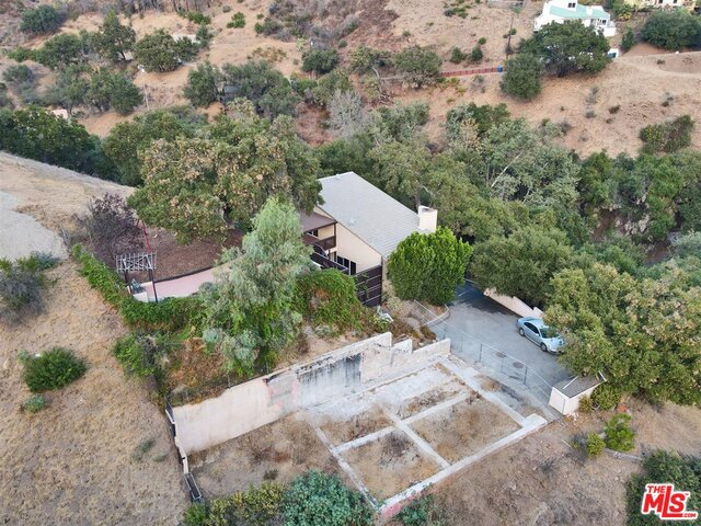 4085 Escondido Drive photo 3