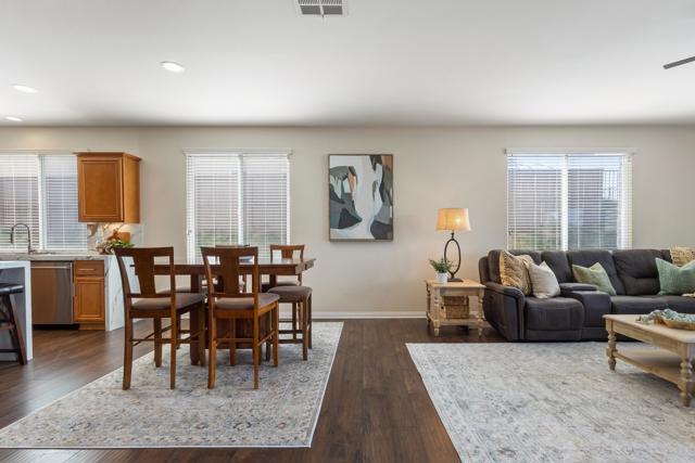 Detail Gallery Image 21 of 72 For 2152 Rocky Point Way, San Marcos,  CA 92078 - 5 Beds | 4 Baths