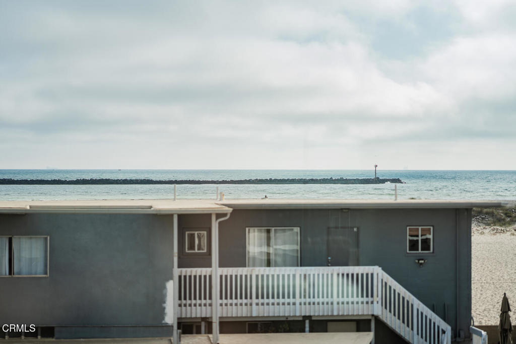 https://media.crmls.org/mediaz/abe8197a-824b-4569-b813-be15935924c4.jpg?preset=X-Large