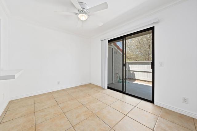 Image 11 of 35 For 43376 Cook St  220