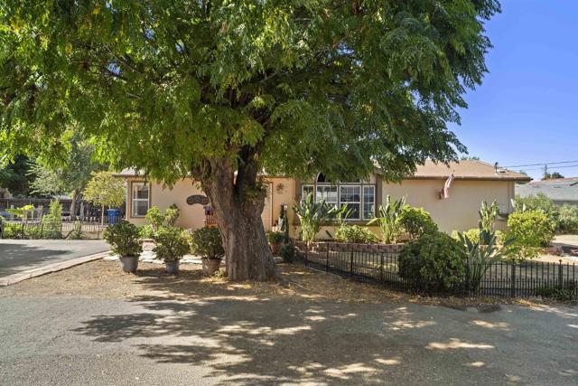Image 5 of 60 For 9421 Los Coches Rd