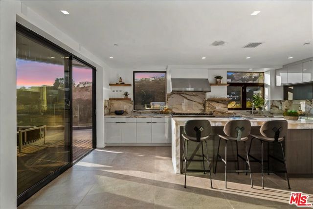 1565 Haslam Terrace, Los Angeles CA: https://media.crmls.org/mediaz/abe9f7ac-a5a4-4cdc-8c13-8a25da0c11bf.jpg