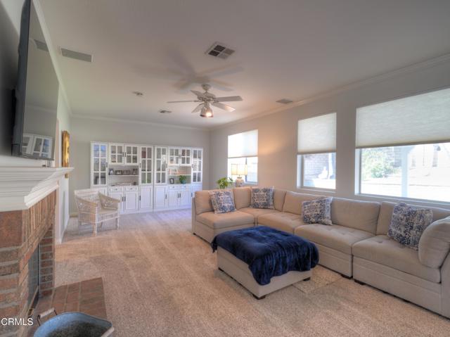 Detail Gallery Image 14 of 54 For 29047 Ironwood Ln, Saugus,  CA 91390 - 3 Beds | 3 Baths