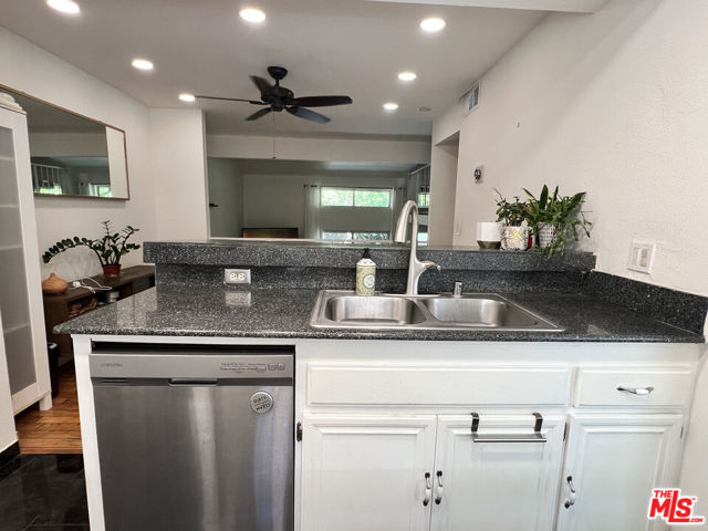 13609 Valerio Street, Van Nuys CA: https://media.crmls.org/mediaz/abec26c0-a323-4b13-aef6-de11ad8d8c58.jpg