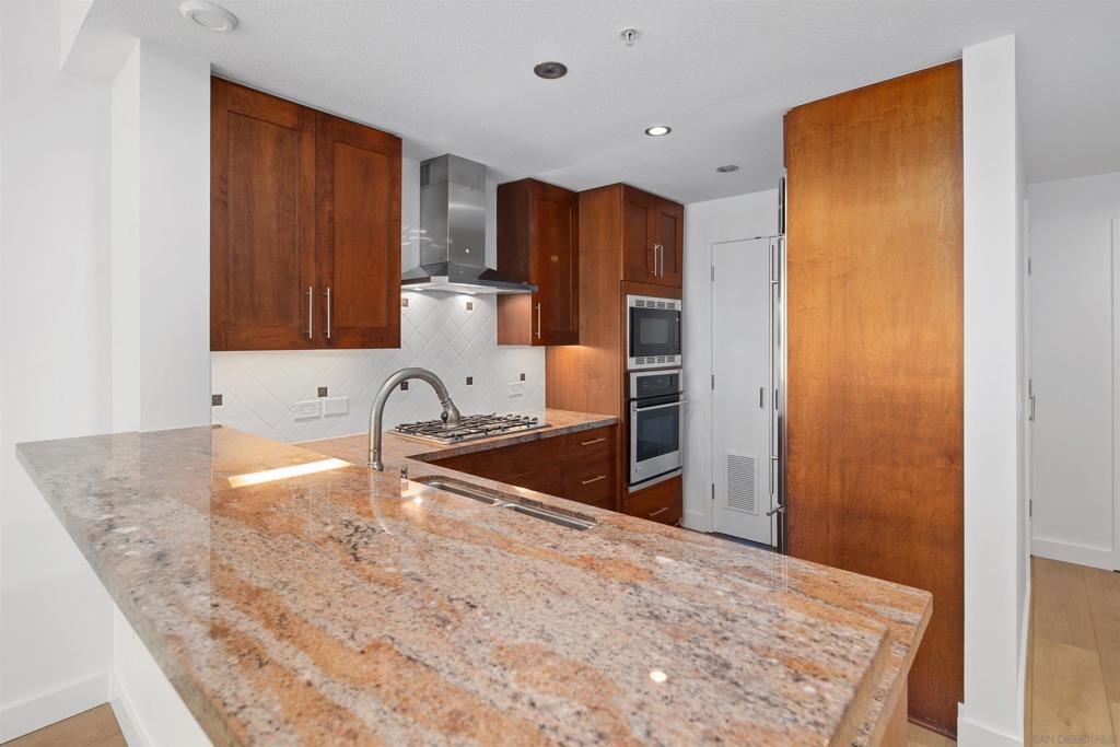 325 7th Ave - photo 7
