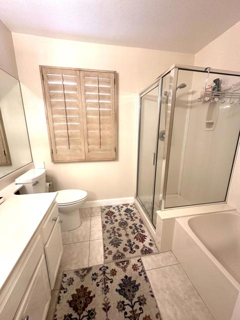 Image 21 of 29 For 76961 Sheffield Court