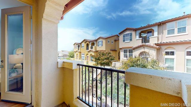 1866 E 12th ST, National City CA: https://media.crmls.org/mediaz/abeda0b1-8148-43f8-80cc-1943830009ba.jpg