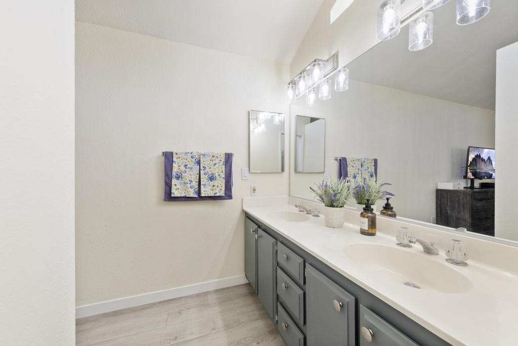 MLS #219136936PS image #18