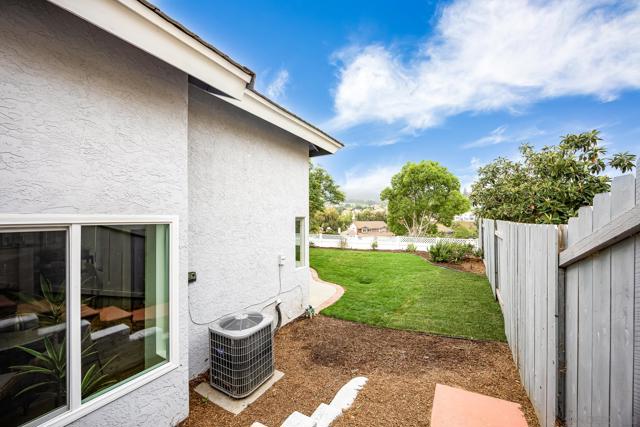 17636 Azucar Way, San Diego CA: https://media.crmls.org/mediaz/abf1aabc-9ad1-4656-831a-c7a9992c2636.jpg