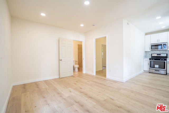 1245 S Berendo Street, Los Angeles CA: https://media.crmls.org/mediaz/abf1d0c4-93fe-4f34-a9d1-eee07c62844a.jpg