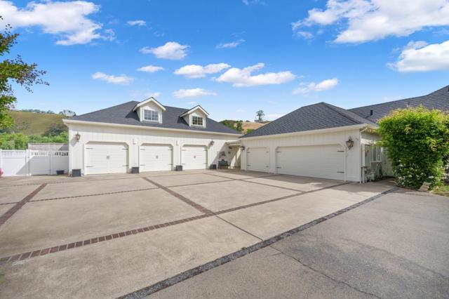 15209 Sycamore Drive, Morgan Hill CA: https://media.crmls.org/mediaz/abf20196-168a-4ac9-bd0a-154680cf2cff.jpg