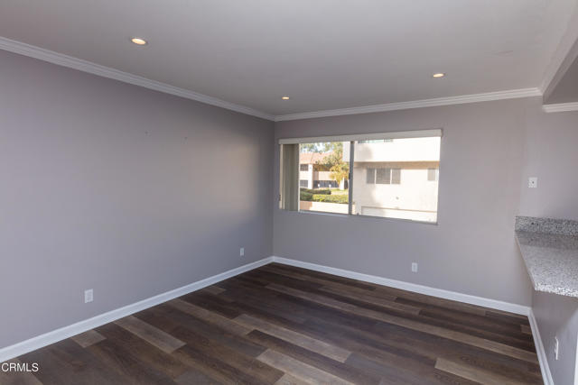 Detail Gallery Image 7 of 25 For 677 County Square Dr #59,  Ventura,  CA 93003 - 2 Beds | 2/1 Baths