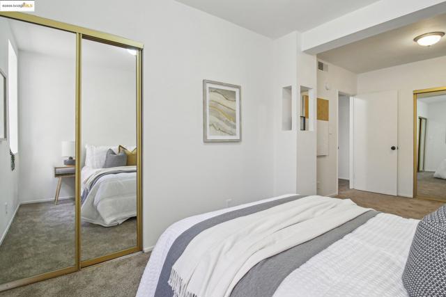 2900 Sheffield Ave, Oakland CA: https://media.crmls.org/mediaz/abf25b5d-ff7e-4f73-88b5-8fc19dd76a8f.jpg