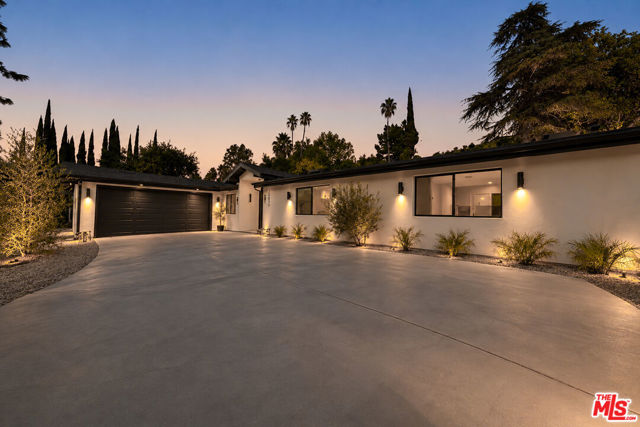 20877 Kelvin Place photo 37