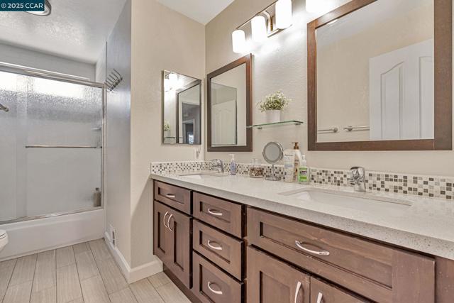 130 Samoa Ct, San Ramon CA: https://media.crmls.org/mediaz/abf363fa-c296-466d-baa4-7661a32618a4.jpg