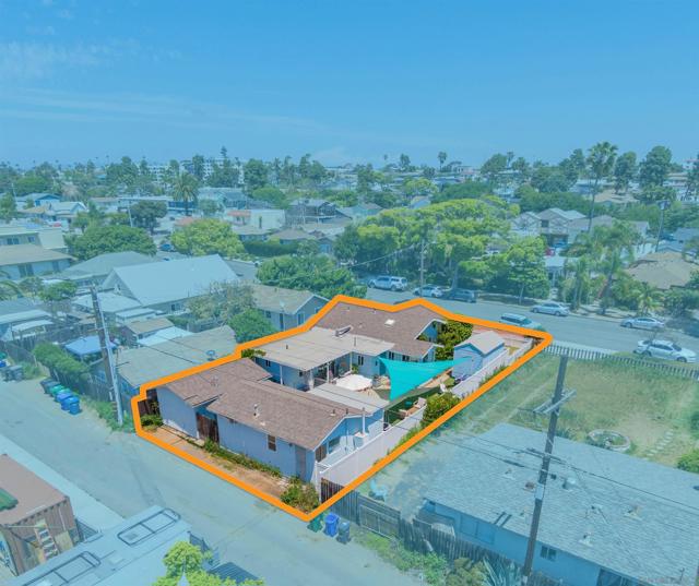321 S Freeman, Oceanside CA: https://media.crmls.org/mediaz/abf5303d-586e-43de-96a4-142af4c04c5c.jpg