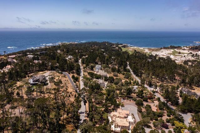1272 Portola Road, Pebble Beach CA: https://media.crmls.org/mediaz/abf681b3-a088-4a53-b14c-65ba5711f9c4.jpg