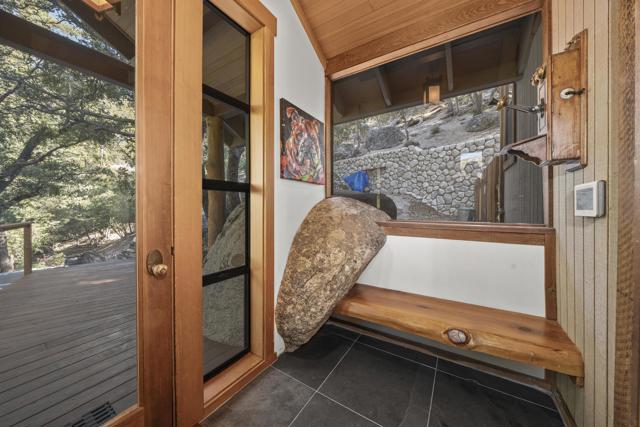 54789 Wildwood Drive, Idyllwild CA: https://media.crmls.org/mediaz/abf6db26-890d-4d06-bb51-8255d2e668ec.jpg