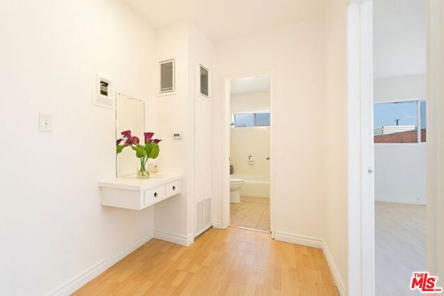 711 Grant Street photo 8