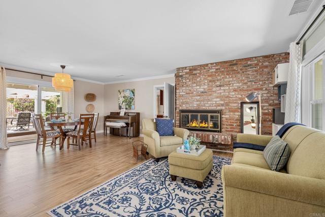 620 Lacrosse Place, Escondido CA: https://media.crmls.org/mediaz/abf7be01-00ae-4388-8aed-a296f27bc820.jpg