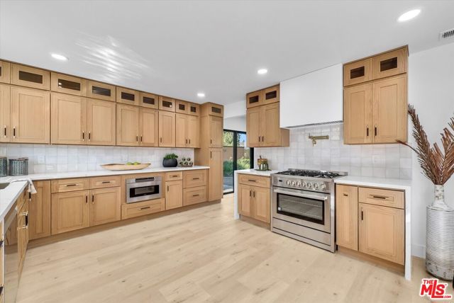 15515 La Moine Street, Hacienda Heights CA: https://media.crmls.org/mediaz/abf7c008-3baf-4bfe-8f0a-3614b625e8bc.jpg