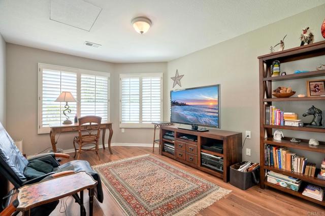 3376 Corsica Way, Oceanside CA: https://media.crmls.org/mediaz/abf7dfd9-b57a-499e-afee-0e76ecdc44a0.jpg