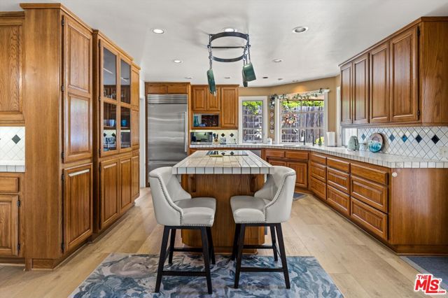 5441 Toltec Drive, Santa Barbara CA: https://media.crmls.org/mediaz/abf85bef-3172-4eaa-b6b4-549733258919.jpg