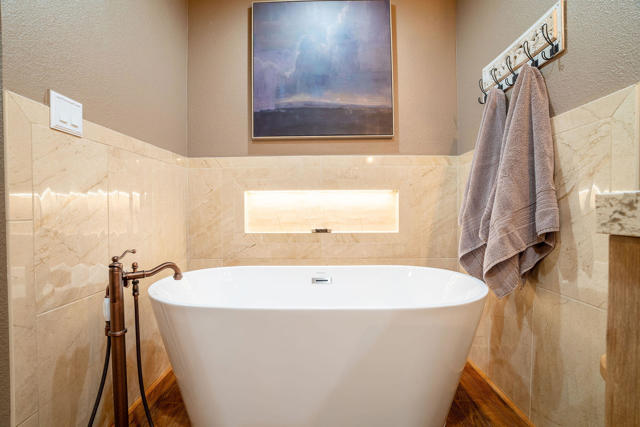 25169 Franklin Drive, Idyllwild CA: https://media.crmls.org/mediaz/abf87066-144b-41f7-9c53-d72effc1ee1e.jpg