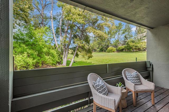 4016 Farm Hill Boulevard, Redwood City CA: https://media.crmls.org/mediaz/abf963f8-c2a8-4973-96ef-31687b50edb3.jpg