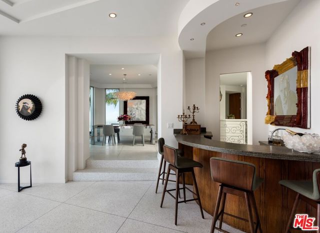 1456 Blue Jay Way, Los Angeles CA: https://media.crmls.org/mediaz/abf98751-89df-44b8-9ac6-e24fae473793.jpg