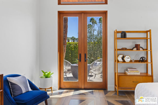 1189 N Rose Avenue, Palm Springs CA: https://media.crmls.org/mediaz/abfafa63-33d2-46b4-82b9-6ebdfee1f986.jpg