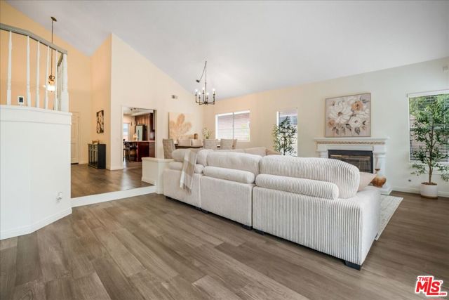 12084 London Grove Court, Moorpark CA: https://media.crmls.org/mediaz/abfaff89-bfc0-4e24-9a69-0460230f2801.jpg