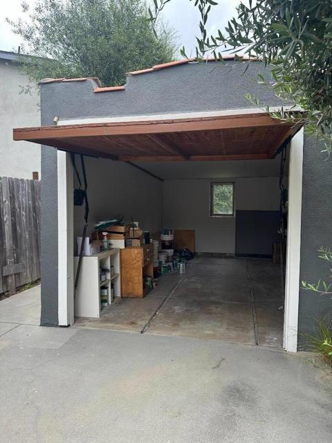 3860 Minerva Avenue, Los Angeles CA: https://media.crmls.org/mediaz/abfc9472-b002-40dc-9136-fde0f75f884d.jpg
