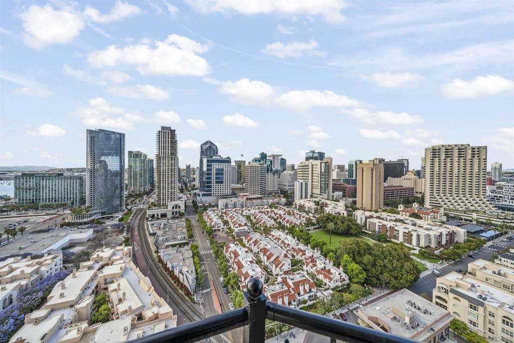 700 Harbor - photo 14