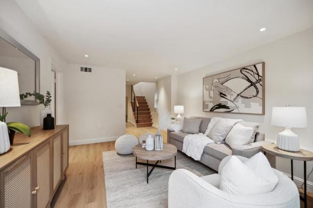 929 Darien Way, San Francisco CA: https://media.crmls.org/mediaz/abff1e6c-65ac-486e-901e-d4b5844dfa9d.jpg