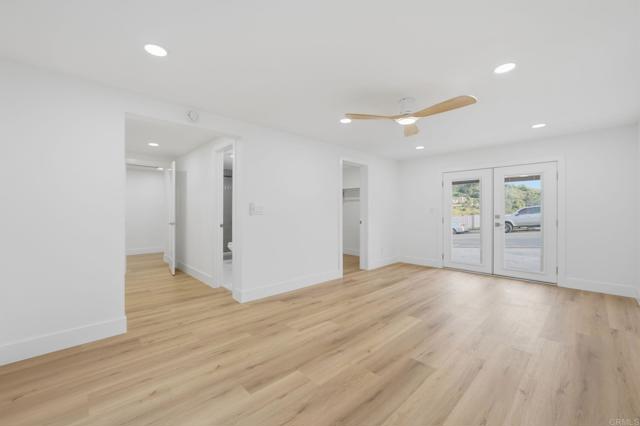 Detail Gallery Image 18 of 43 For 3625 Peach Blossom St, National City,  CA 91950 - 5 Beds | 3 Baths