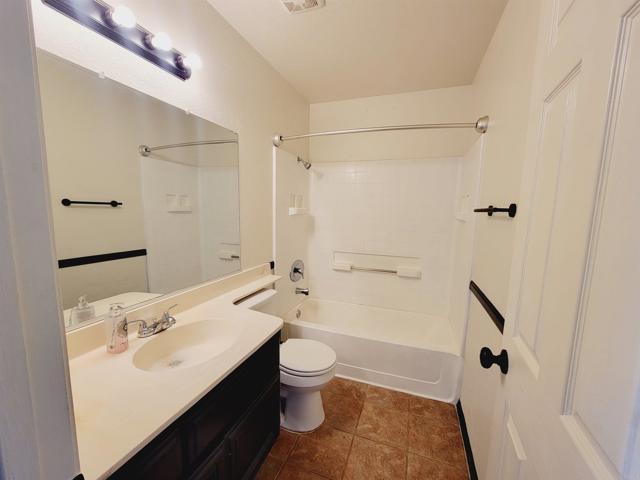 Detail Gallery Image 6 of 59 For 30145 Sierra Madre Dr, Temecula,  CA 92591 - 4 Beds | 2 Baths