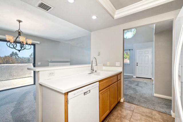 11840 Caminito Ronaldo, San Diego CA: https://media.crmls.org/mediaz/ac022c28-4c0b-41ec-9f53-599dca737dfc.jpg