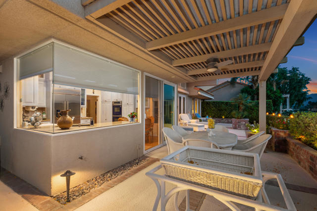 32 Colonial Drive, Rancho Mirage, CA 92270
