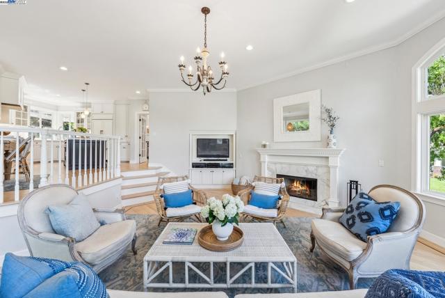 1617 Campesino Ct., Alamo CA: https://media.crmls.org/mediaz/ac02c28d-b664-49c0-b069-f2d67e6d3c84.jpg