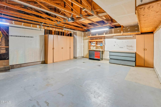 Detail Gallery Image 39 of 52 For 945 Mchugh Ct, Ventura,  CA 93003 - 3 Beds | 2/1 Baths