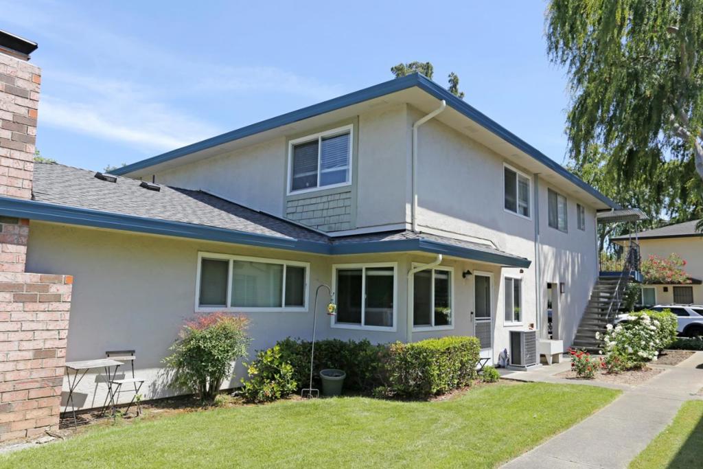 244 Gomes Court #2