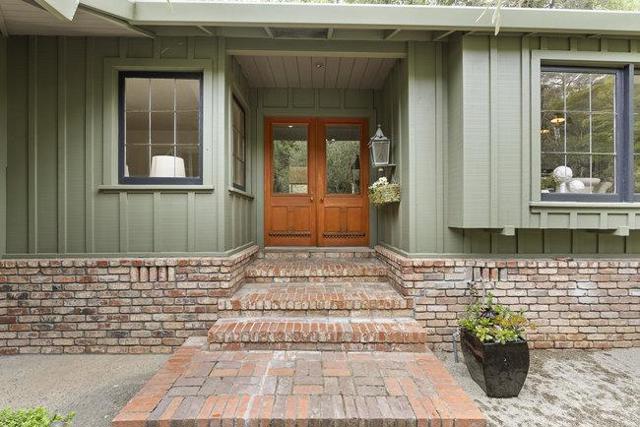 300 Chesham Avenue, San Carlos CA: https://media.crmls.org/mediaz/ac0378a7-30a2-4cef-8ce1-b277f5847805.jpg