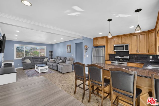 248 East 186th Street photo 11