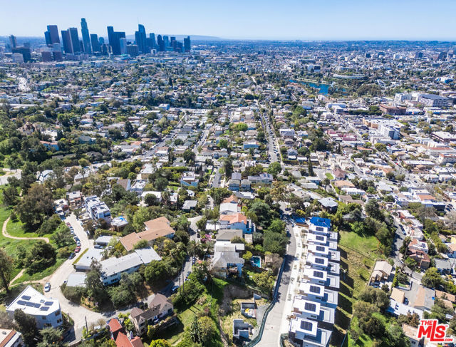 1649 N Bruce Court, Los Angeles CA: https://media.crmls.org/mediaz/ac03a91e-798b-4e53-b1f8-fb261e6b3ce1.jpg