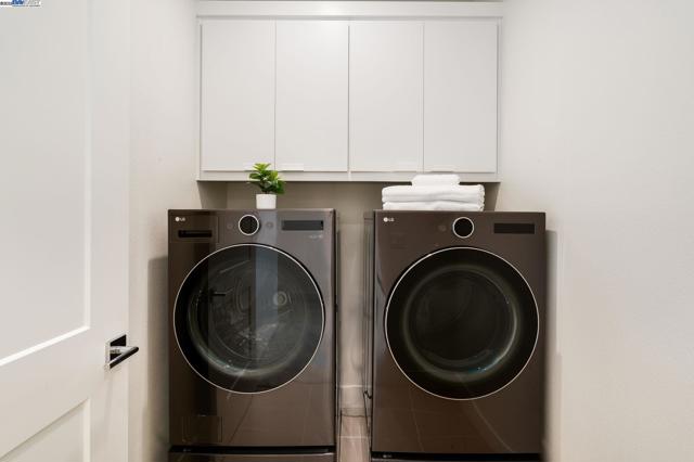 1002 Mary Beth Ter, San Ramon CA: https://media.crmls.org/mediaz/ac05699b-425f-452a-8ec0-b12097795943.jpg