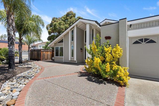 848 Pretoria Court, San Jose CA: https://media.crmls.org/mediaz/ac0589b3-7b72-448a-9968-dde390b9bc3a.jpg