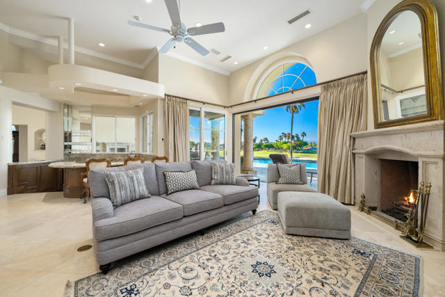 80614 Via Pessaro, La Quinta CA: https://media.crmls.org/mediaz/ac063a46-3bd4-42e4-8871-72237ef7d178.jpg