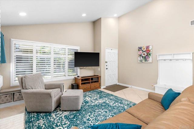 Detail Gallery Image 7 of 24 For 17544 Ashburton Rd, Rancho Bernardo (San Diego),  CA 92128 - 2 Beds | 2 Baths